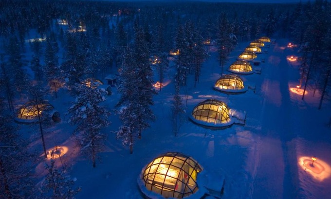 Kakslauttanen Hotel | Enchanting Kakslauttanen Arctic Resort: Igloos & Chalets