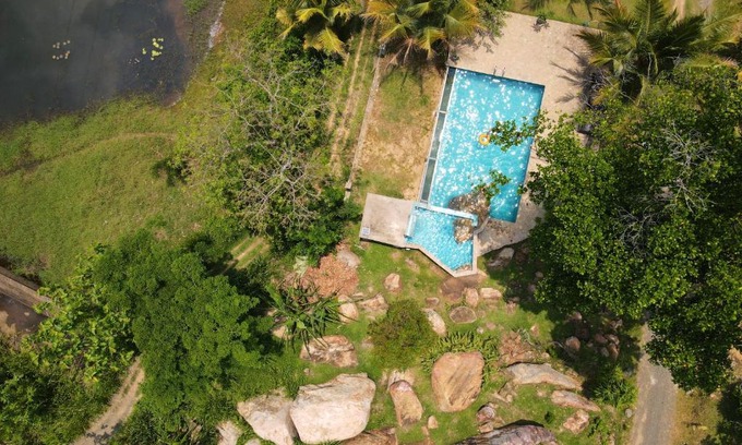 Weerambugedara Resort | Family-Friendly Kakulanda Resort with Pool & Breakfast