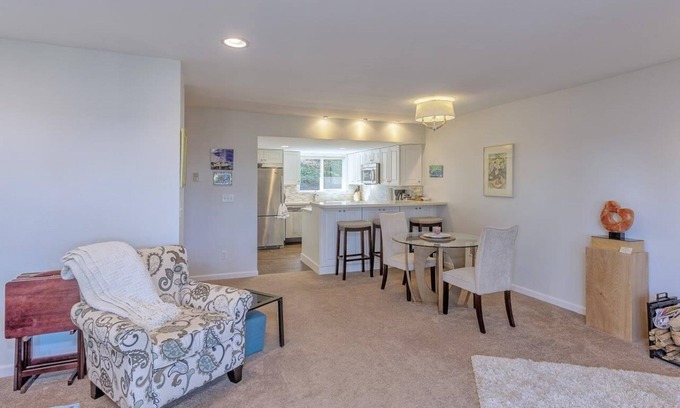 Adelma Beach Condo | Cozy Kala Point View Condo with Private Beach Access