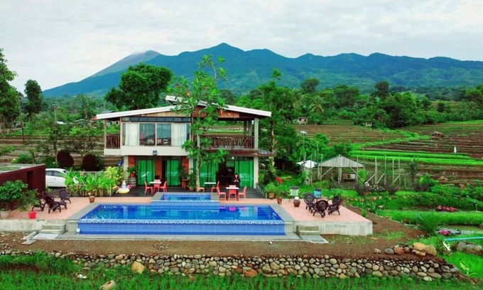 Canloan City House | Relax at Kalaparan Farm House with Pool & Family-Friendly Fun
