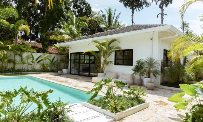 Kathaluwa Villa | Experience KALAVA VILLA: Oceanfront Bliss with Hot Tub