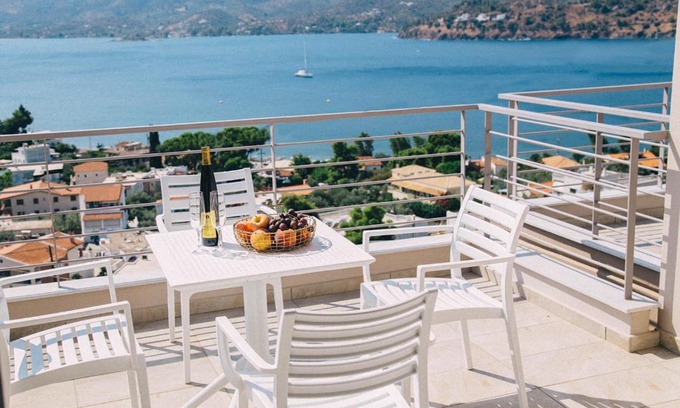 Poros House | Unforgettable Kalavria Suites with Sea View in Poros