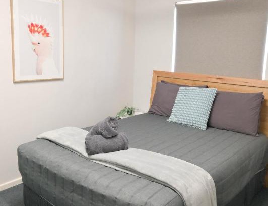Kalbarri Hotel | Relax at Kalbarri Inn: Ocean Views & Family-Friendly Fun