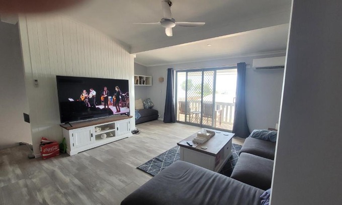 Kalbarri Apartment | Kalbarri Sunset Villa: Oceanfront Bliss Awaits You