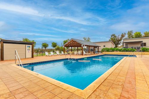 Kalbarri Resort | Inviting Kalbarri Tudor Holiday Park: Family-Friendly Getaway