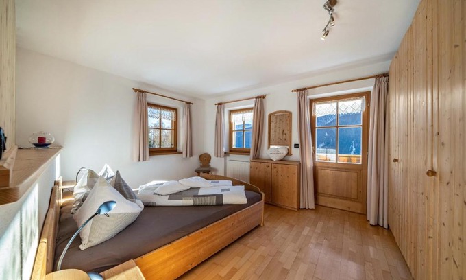 Ultimo Apartment | Top-Rated Kalchgruberhof Wohnung Alpenrose for Families