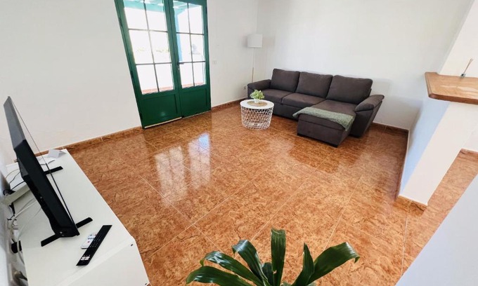 Los Cocoteros House | Serene Ocean View Retreat: Villas Kalendra - Jable