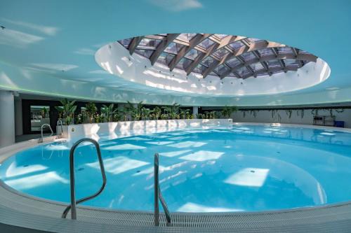 West Pomeranian Voivodeship Apartment | Discover Kaleo Apartments at Hanza Tower with Ocean Views