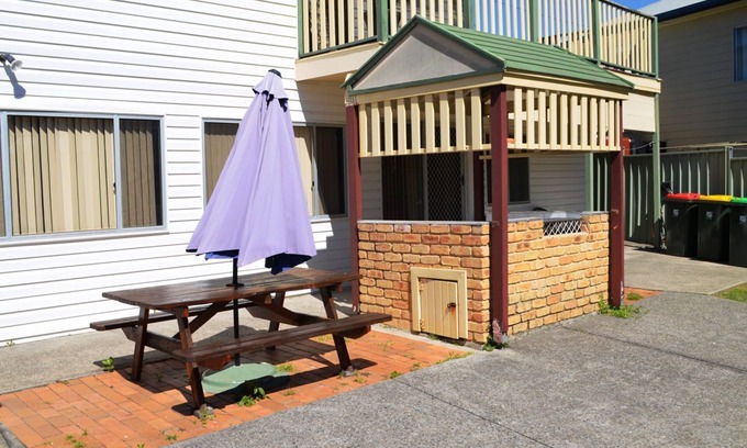 Crescent Head Apartment | Relax at Kalinda Crescent Head: Oceanfront, Pet-Friendly Stay