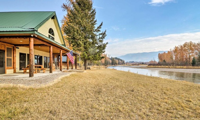 Kalispell House | Idyllic Kalispell Riverfront Retreat Near Glacier National Park