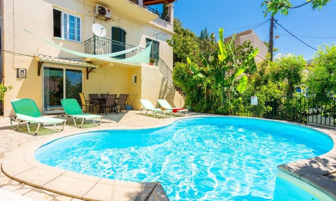Katavolos House | Guest Rated 10/10: Kalliopi Two Bedroom House by the Ocean
