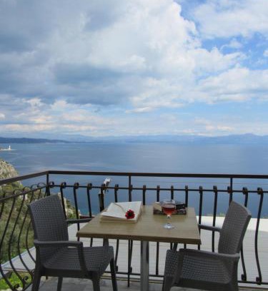 Mavrovouni Apartment | Charming Kallisto Studios: Guest Rated 9.4 & Breakfast Included