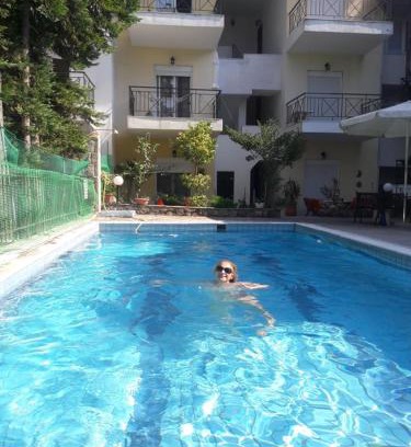Kallithea Apartment | Charming Kallithea Studio: Pet-Friendly with Pool & Breakfast