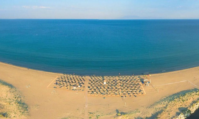 Kalogria Apartment | Relaxing Kalogria Summer Retreats - Family-Friendly Getaway