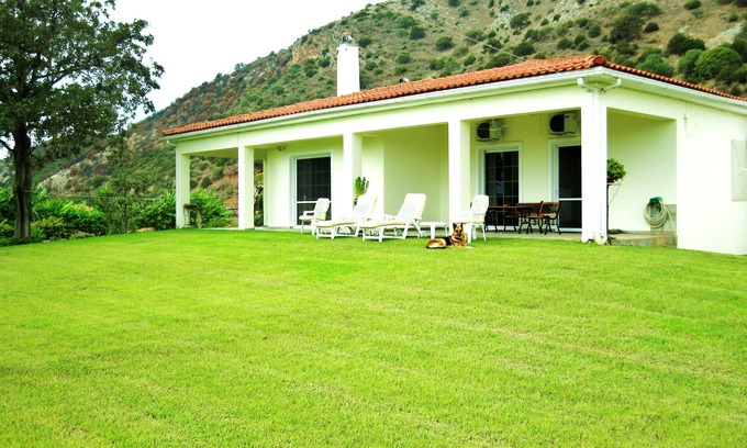 Larissos Villa | Discover Villa Manolia: Oceanfront Retreat in West Peloponnese