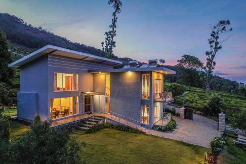Kotagiri Villa | Serene Kalpavriksha: 4 BR Lake-Facing Villa Escape