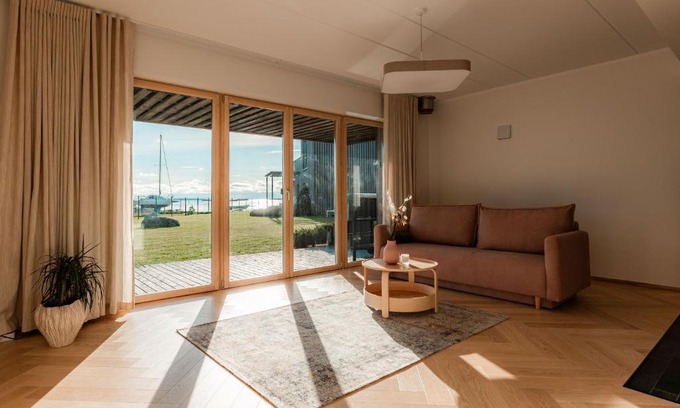 Kuressaare Apartment | Kaluri Seaview Apartment: Child-Friendly Retreat with 9.4/10 Rating
