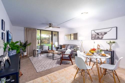 Kihei Apartment | Oceanfront Maui Luxe Beach Condo with Pool Retreat