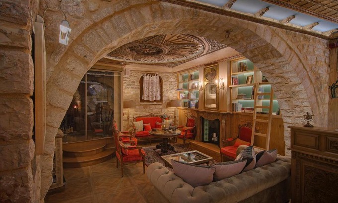 Ioannina Town Centre Hotel | Discover KAMARES Historic Boutique Hotel & Spa: 5-Star Haven