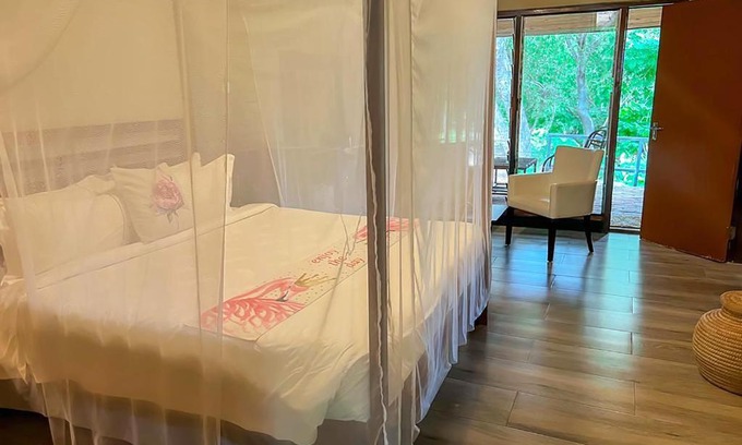 Senga Hotel | Relax by the Ocean at Kambiri Beach by Serendib Resort