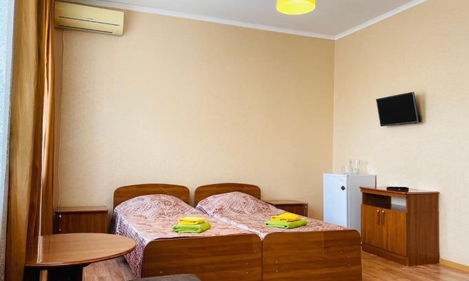 Anapa Hotel | Oceanfront Kamelia na Astrakhanskoy 8 with Kitchen Access