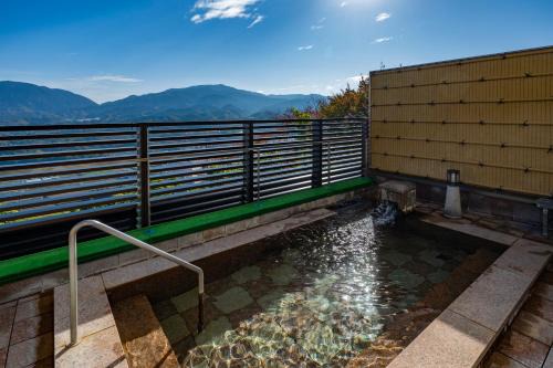 Tondabayashi Hotel | Relax at KAMENOI HOTEL Tondabayashi: 4-Star Comfort Awaits