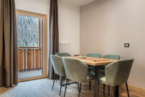 Campitello di Fassa Apartment | Top-Rated Residence Kamerloy C: Family & Pet Friendly Stay
