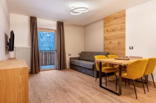 Campitello di Fassa Apartment | Guest Rated 10/10 at Residence Kamerloy F - Pet & Child Friendly