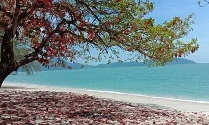 Lumut Hotel | Budget-Friendly Kamila Teluk Senangin with Breakfast Included