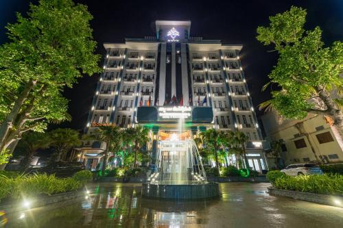 Stueng Saen Hotel | Discover Kampong Thom Royal Hotel: Pool, Breakfast & More