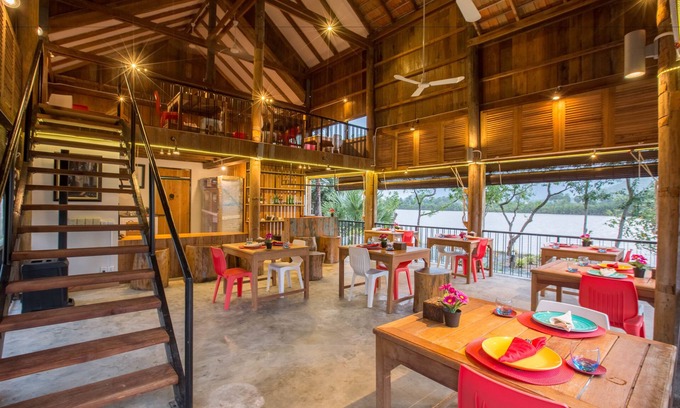 Kampot Hotel | Relax at Kampot River Residence with Pool and Spa Amenities