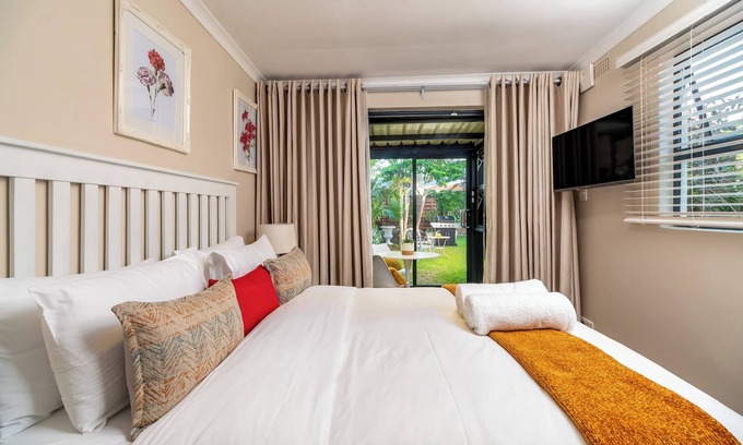 Harare Apartment | KaMuzi Tiny Retreat n Tiny comfy self contained space,10minutes from the airport