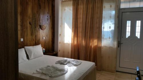 Kanali House | Beachfront Kanali Beach House 2 with Ocean Views & Hot Tub
