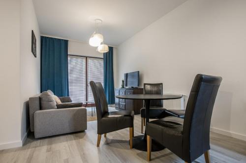 Boleslawiec Apartment | Kandinsky