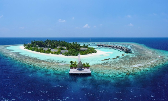 Kandolhu Resort | Luxury Kandolhu Maldives: Guest Rated 10/10 with Spa & Pool