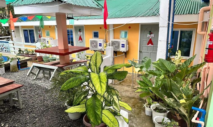 Poro House | Relax at Kang-JoLu's Camotes Homestay with Ocean Views
