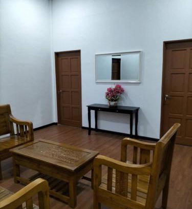 Kampung Seriap Hotel | Comfortable Kangar Jaya Lodging - Child Friendly Retreat