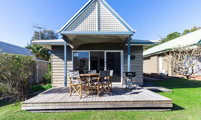 Berrara Ski Chalet | Family-Friendly Kangaroo Cabin with 4-Star Comfort
