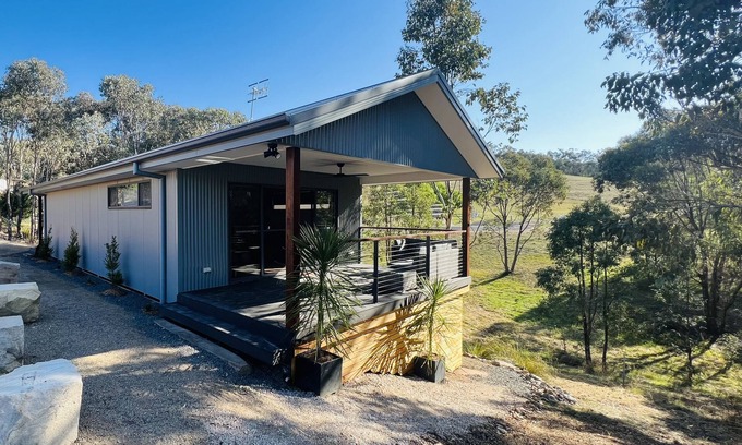 Central Mudgee House | Experience Kangaroo Gully: Two-Bedroom Retreat in Nature