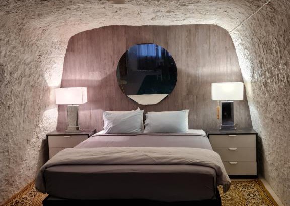 Coober Pedy House | Pet-Friendly Retreat with Kanku Views and Great Reviews