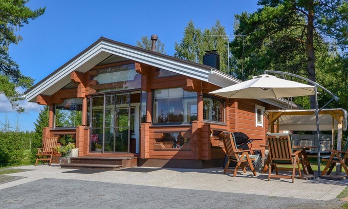 Liperi House | Discover Kannelpirtti 1: Ocean View & Spa Retreat Awaits