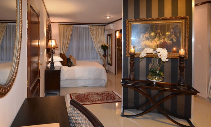Eikenbosch House | Experience Unmatched Comfort at Ridgeworth Boutique Guesthouse