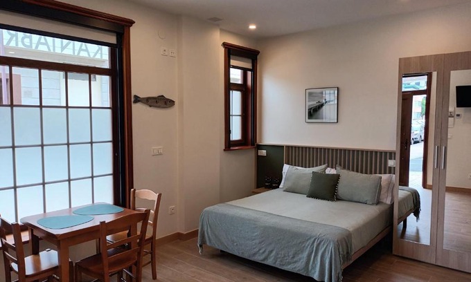 Zarautz Apartment | Family-Friendly Kantabriko Berri Zarautz - 4-Star Escape