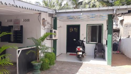 Trincomalee House | Kanthi Guest Inn: Top-Rated Pet-Friendly Oceanfront Retreat