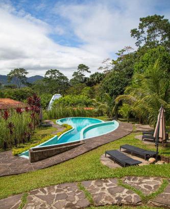 Moyobamba Hotel | Pet-Friendly Kantu Garden Lodge with Ocean View & Pool
