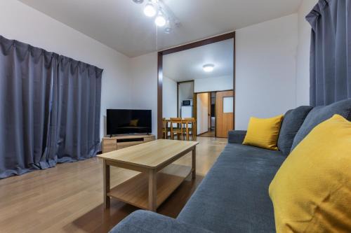 Joto House | Kaori 香