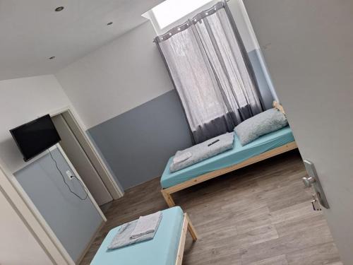 Blumenthal Apartment | Oceanfront Retreat at Kapitän-Dallmann-Str for Families