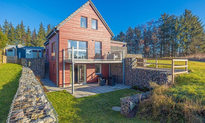 Harrislee Apartment | Modern Terrace Apartment at Kapitänshaus Niehuus
