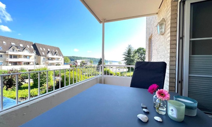 Wassersleben Apartment | Newly Renovated Apartment with Ocean View in Flensburg