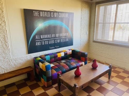 Windhoek House | Cozy Kappsfarm Guesthouse: Breakfast & Family-Friendly Stays